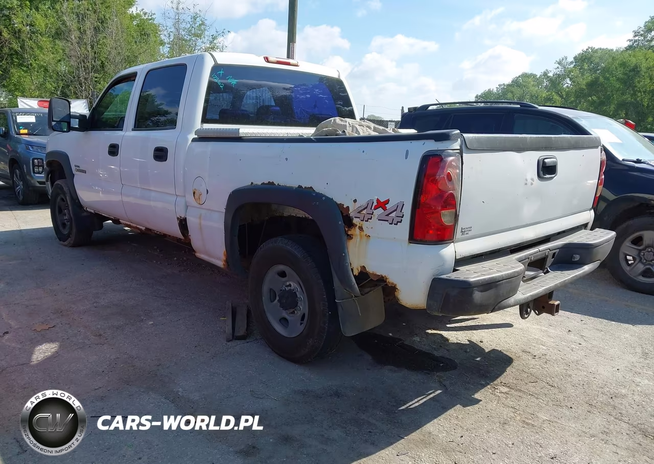 2007 Chevrolet Silverado 2500Hd Classic Work Truck VIN:1GCHK23D17F172102 - 3