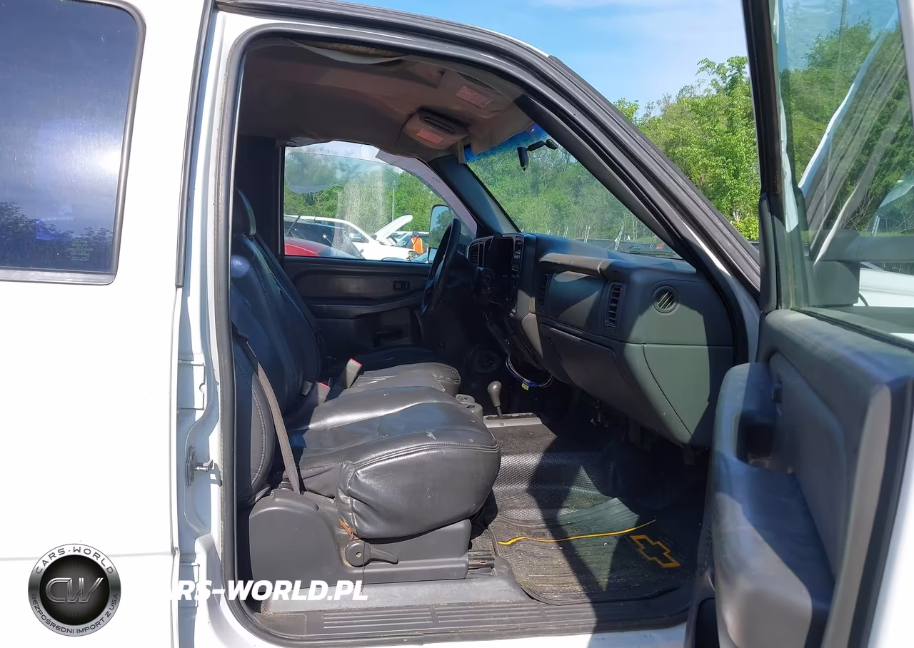 2007 Chevrolet Silverado 2500Hd Classic Work Truck VIN:1GCHK23D17F172102 - 5