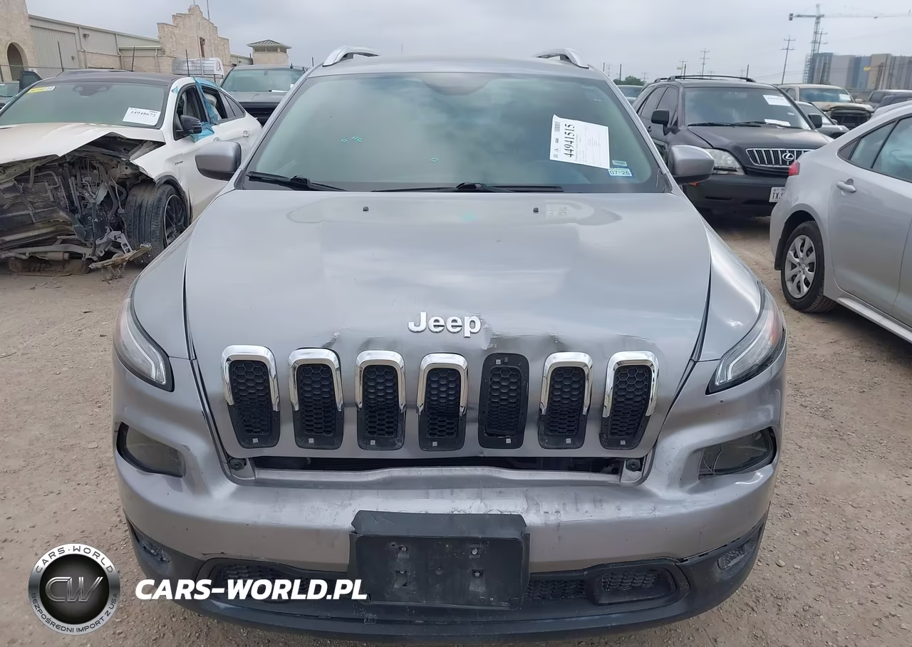2016 Jeep Cherokee Latitude VIN:1C4PJLCS4GW178012 - 12