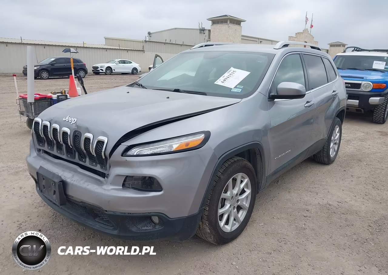 2016 Jeep Cherokee Latitude VIN:1C4PJLCS4GW178012 - 2