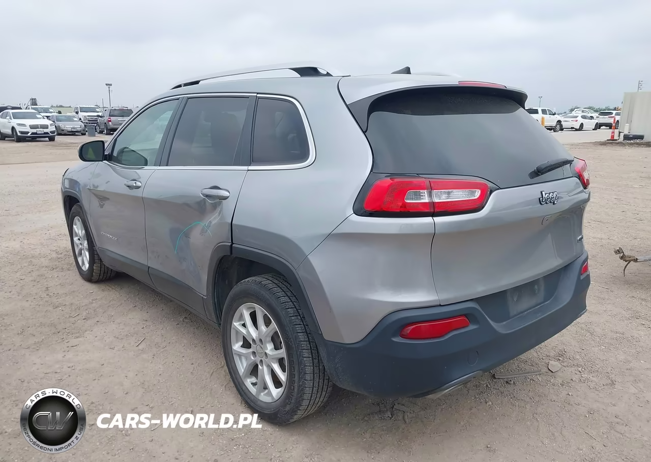 2016 Jeep Cherokee Latitude VIN:1C4PJLCS4GW178012 - 3