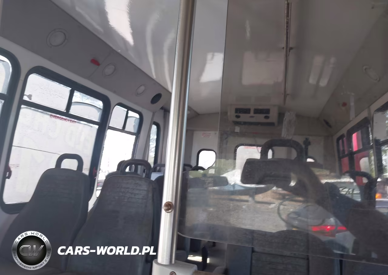 2010 Ford E-450 Cutaway VIN:1FDFE4FS8ADA12978 - 6