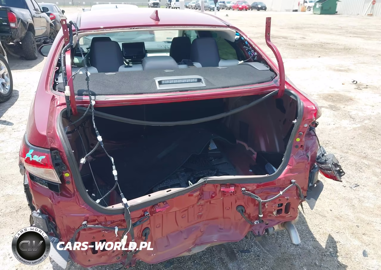2026 Toyota Corolla Le VIN:5YFB4MDE6TP423282 - 6