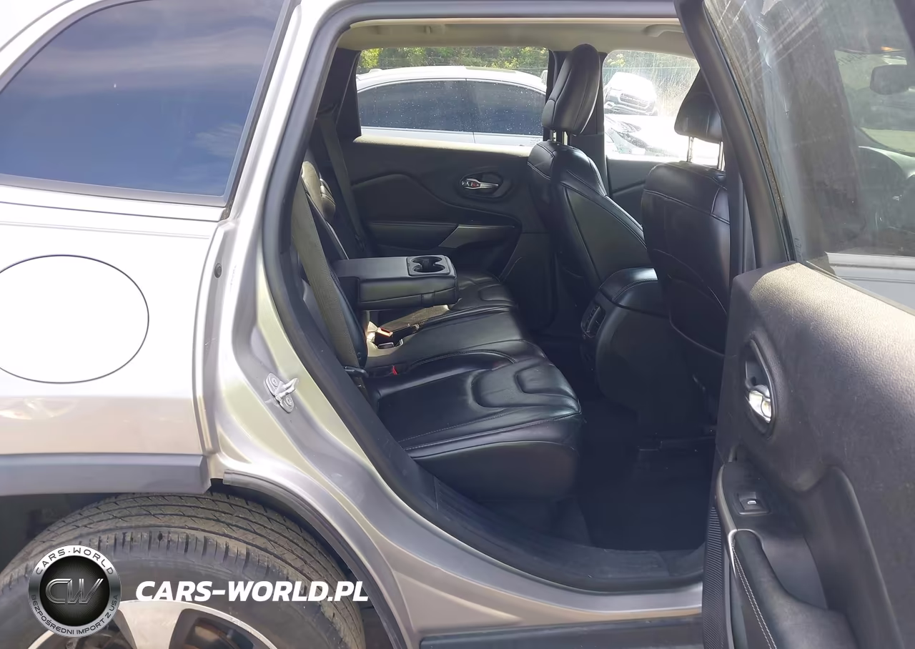 2019 Jeep Cherokee Limited Fwd VIN:1C4PJLDBXKD380971 - 8
