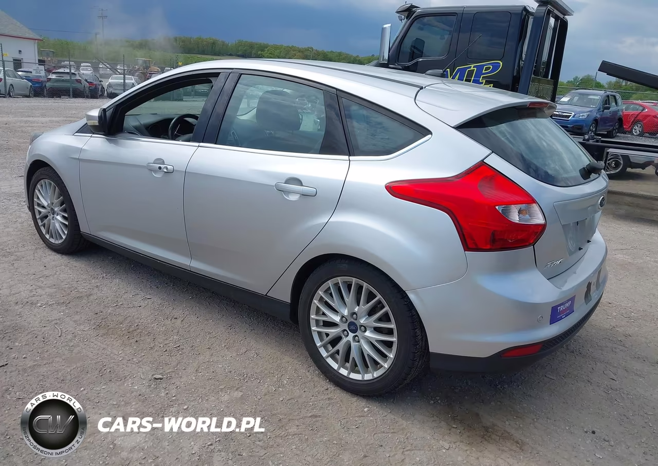 2014 Ford Focus Titanium VIN:1FADP3N27EL189511 - 3