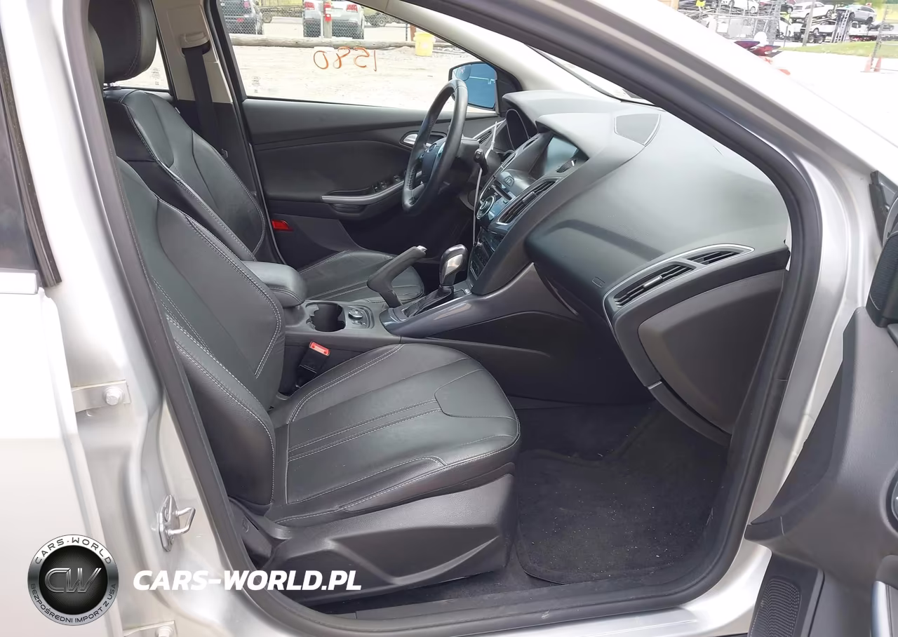 2014 Ford Focus Titanium VIN:1FADP3N27EL189511 - 5