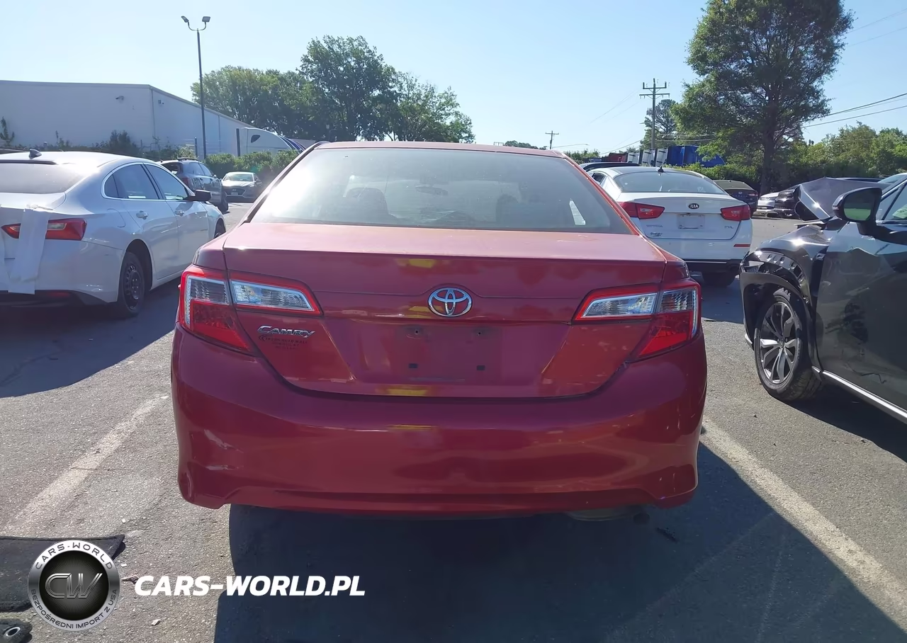 2014 Toyota Camry L VIN:4T4BF1FK2ER353816 - 16