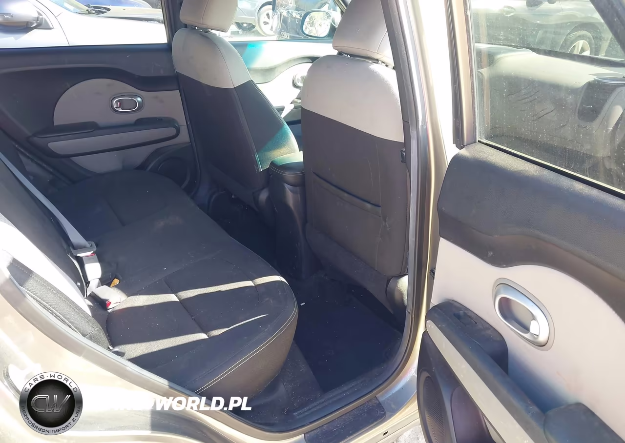 2015 Kia Soul + VIN:KNDJP3A54F7173967 - 8