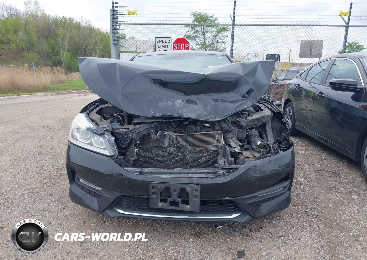 2017 Honda Accord Sport VIN:1HGCR2F5XHA022709 - 13
