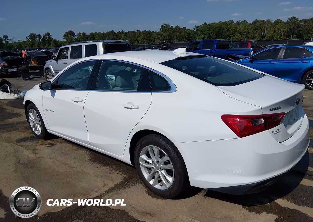 2018 Chevrolet Malibu Lt VIN:1G1ZD5ST6JF121610 - 3