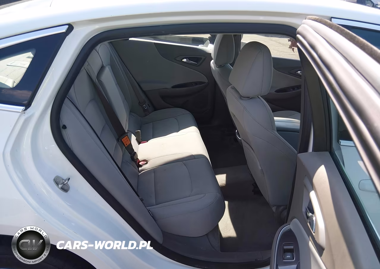 2018 Chevrolet Malibu Lt VIN:1G1ZD5ST6JF121610 - 8