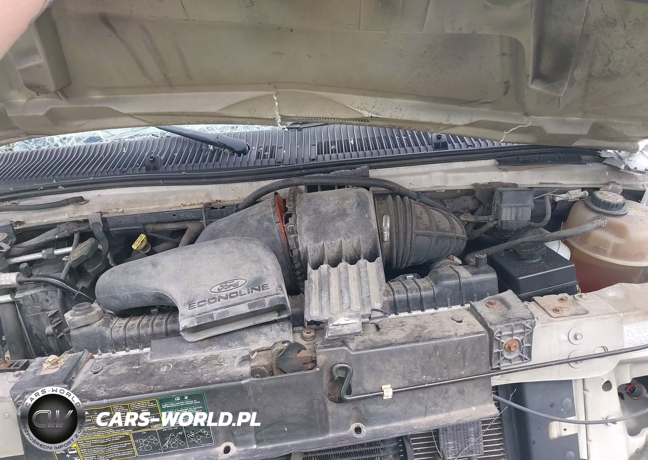 2004 Ford E-350 Cutaway Standard VIN:1FDSE35L94HA40403 - 9
