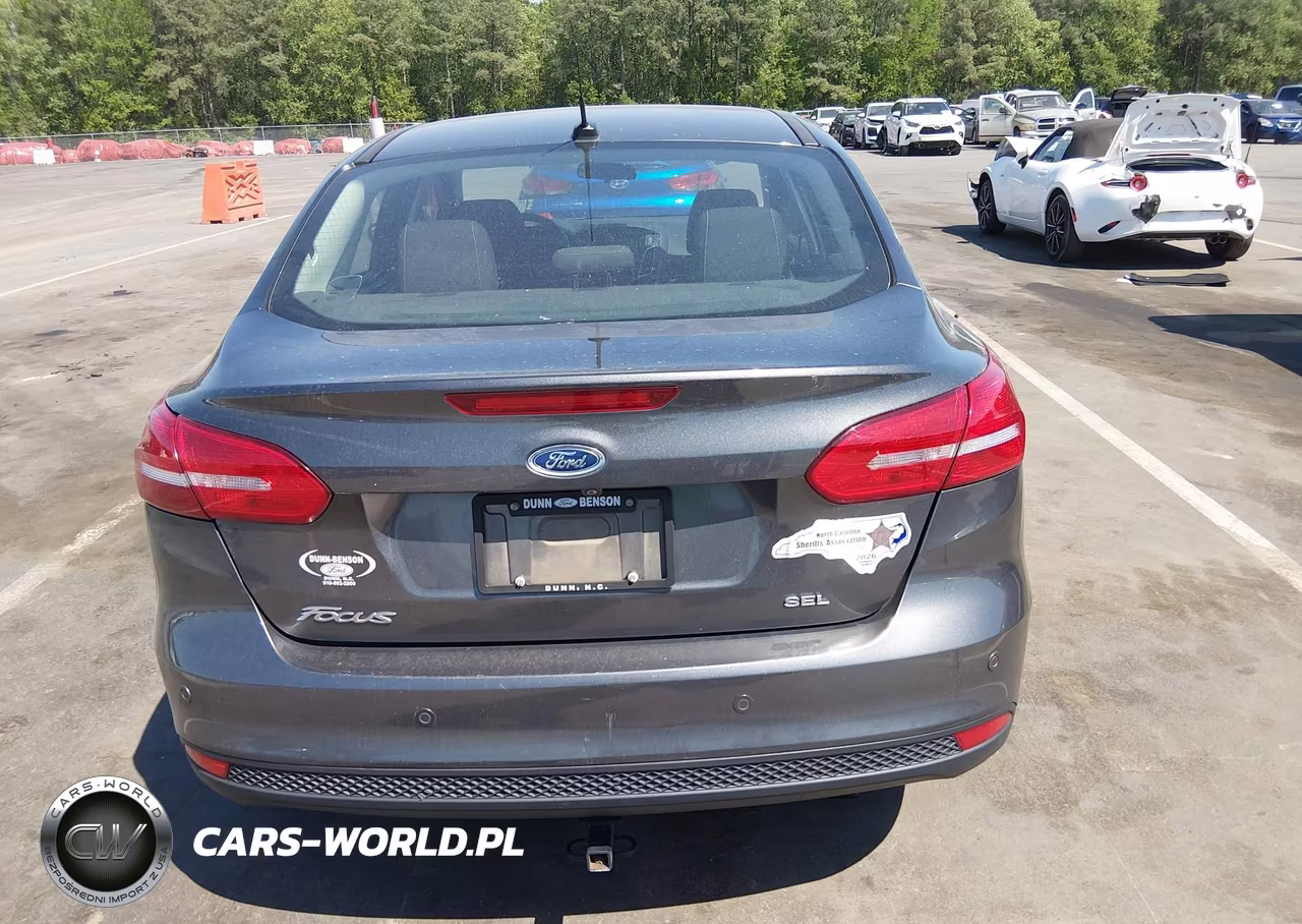 2017 Ford Focus Sel VIN:1FADP3H25HL256283 - 16