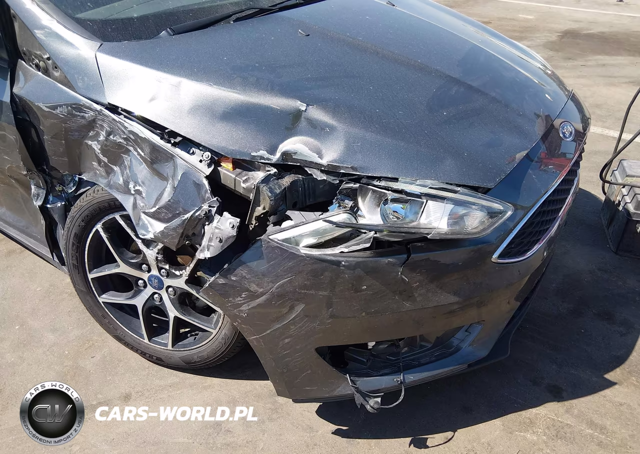 2017 Ford Focus Sel VIN:1FADP3H25HL256283 - 6