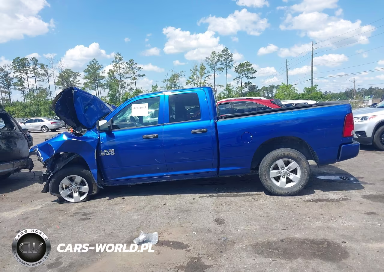 2018 Ram 1500 Express 4X2 6'4 Box VIN:1C6RR6FG9JS280535 - 13