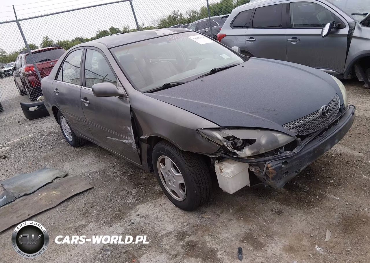 2002 Toyota Camry Le V6 – zdjęcie 1 z 15