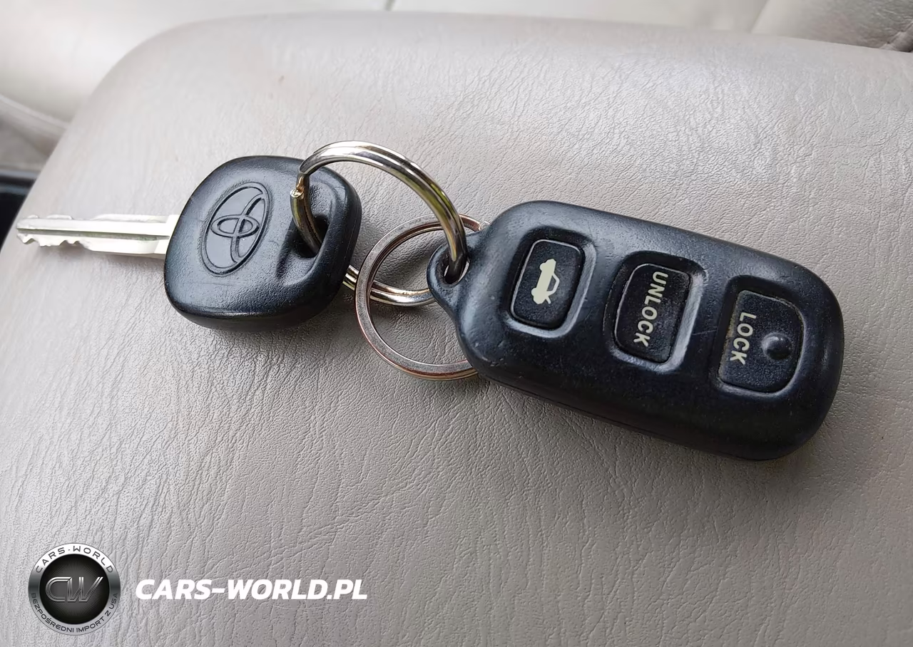 2002 Toyota Camry Le V6 VIN:4T1BF32KX2U517529 - 11