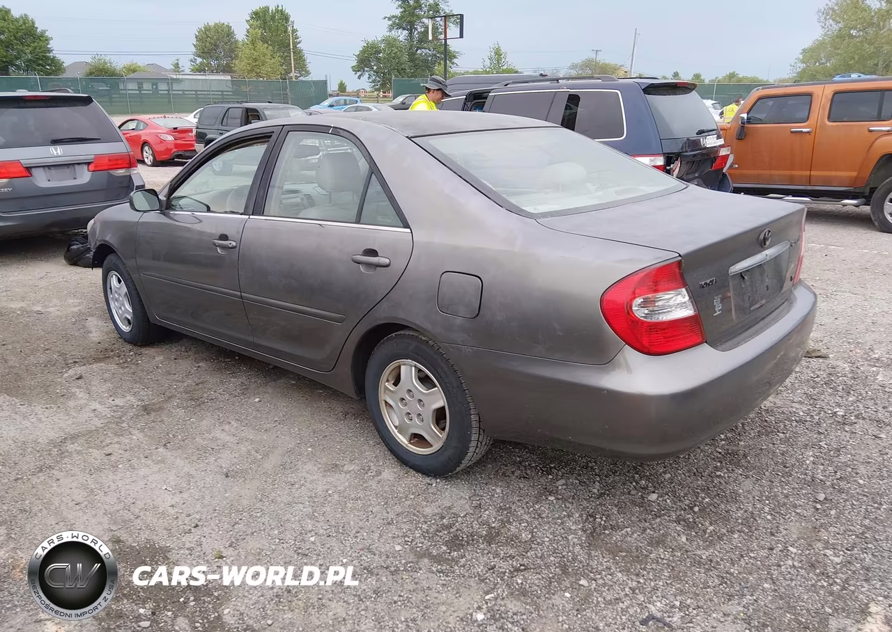 2002 Toyota Camry Le V6 VIN:4T1BF32KX2U517529 - 3