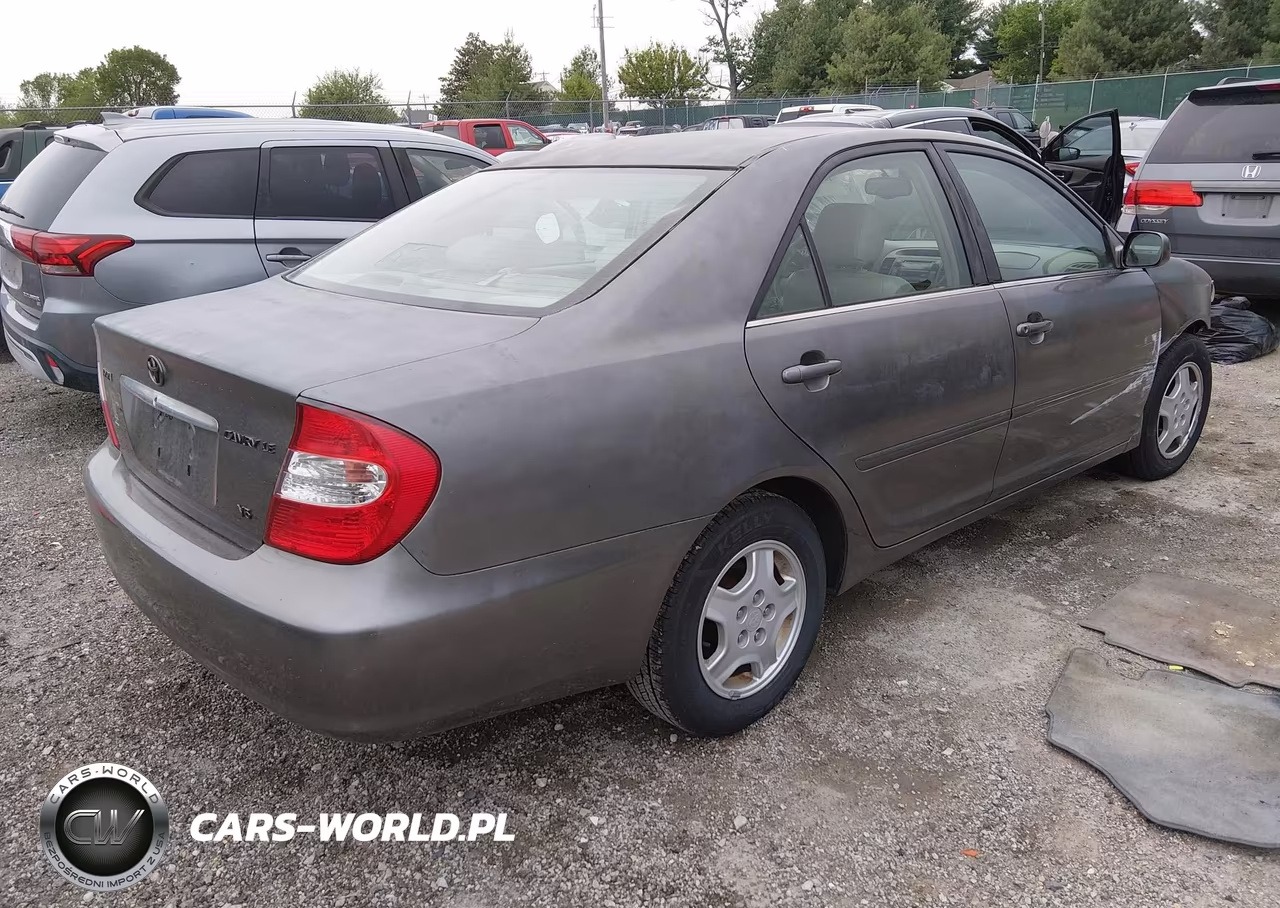 2002 Toyota Camry Le V6 VIN:4T1BF32KX2U517529 - 4