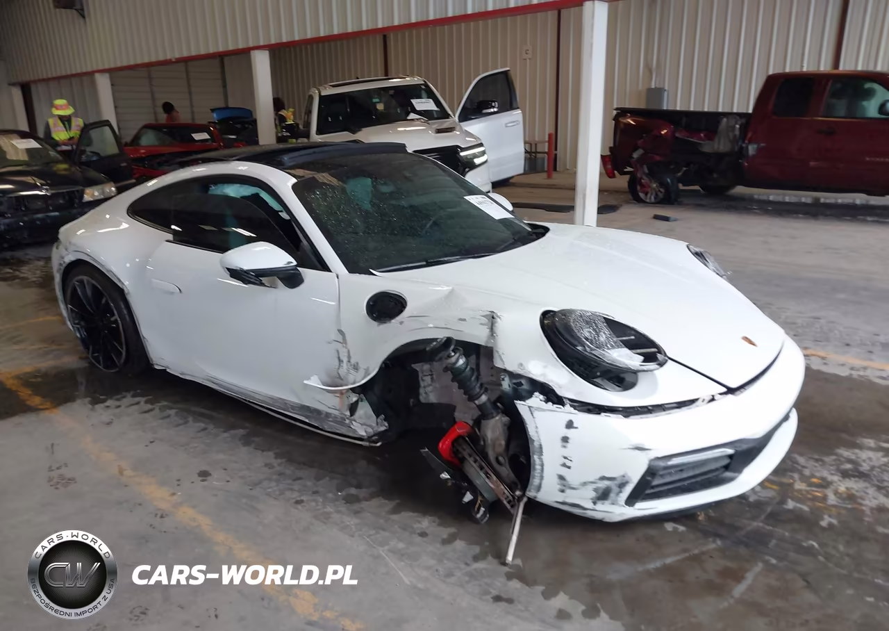 2021 Porsche 911 Carrera