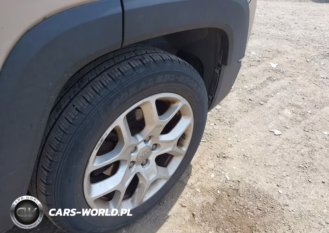 2016 Jeep Renegade Latitude VIN:ZACCJABTXGPC65665 - 12