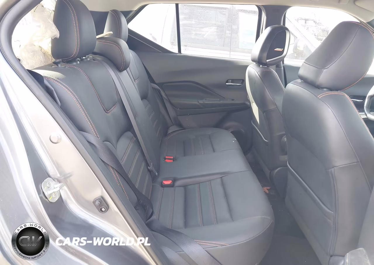 2019 Nissan Kicks Sr VIN:3N1CP5CU4KL528640 - 8