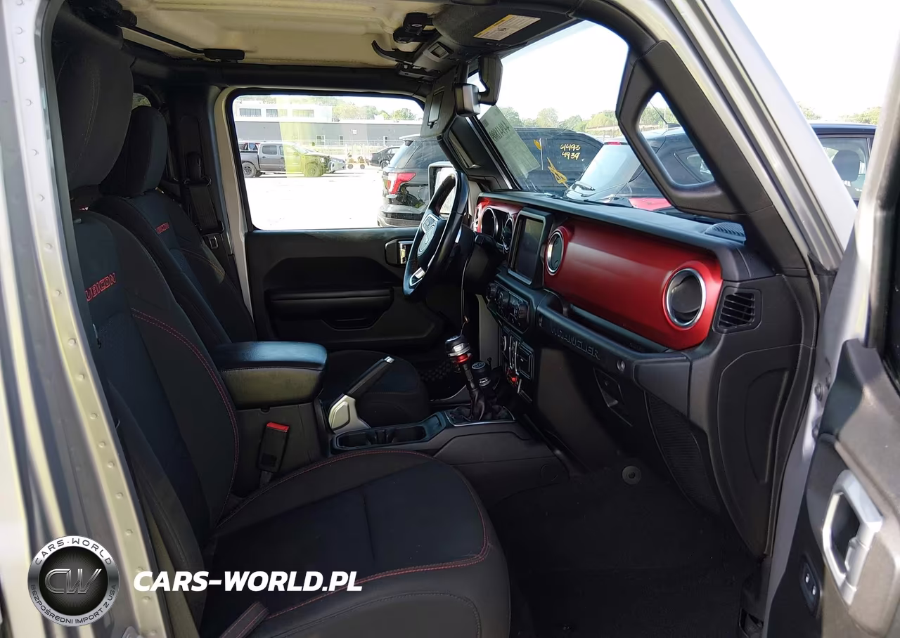 2018 Jeep Wrangler Unlimited Rubicon 4X4 VIN:1C4HJXFG3JW187598 - 5