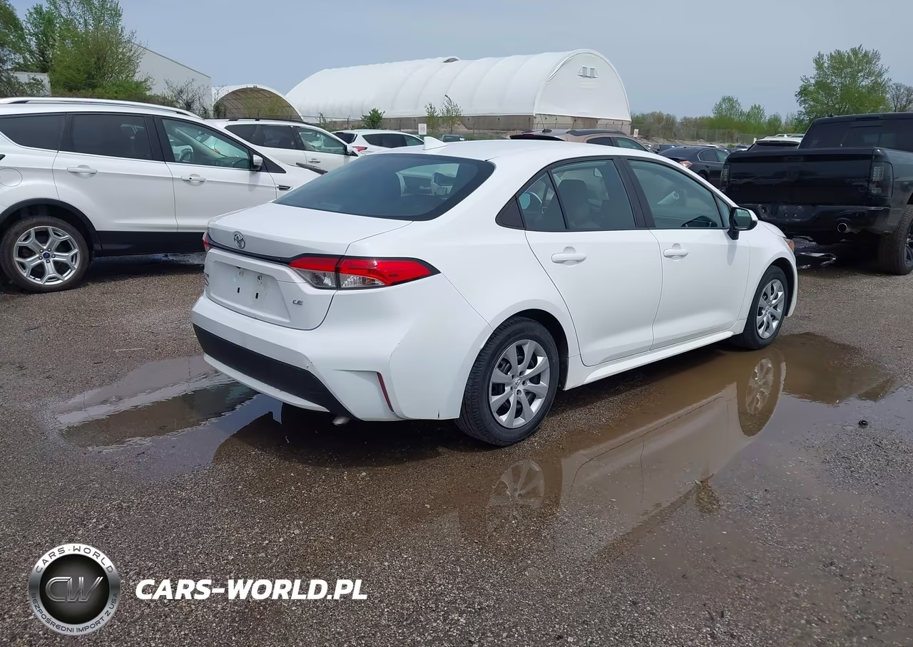 2020 Toyota Corolla Le VIN:5YFEPRAE2LP073154 - 4
