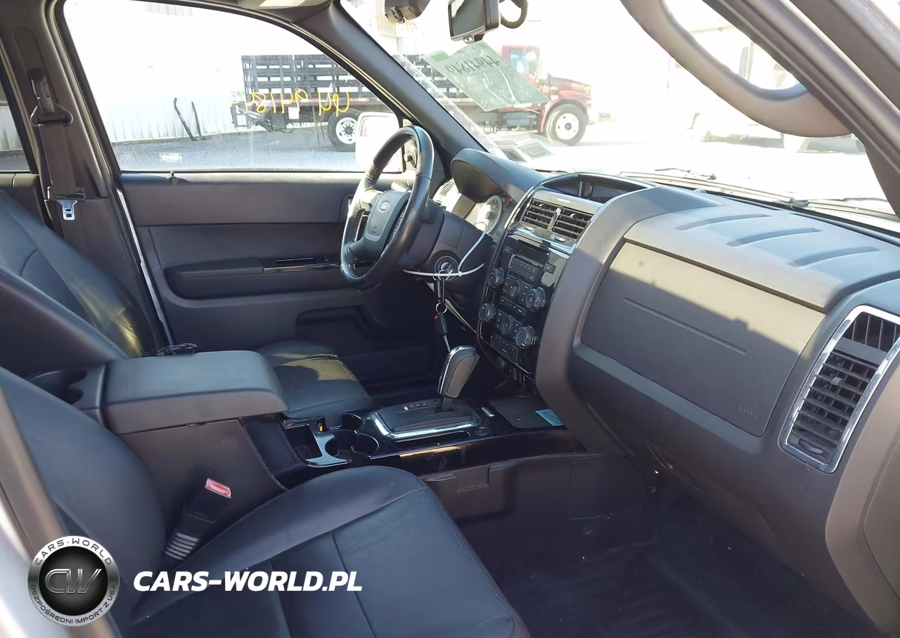2010 Ford Escape Limited VIN:1FMCU9EGXAKB02614 - 5