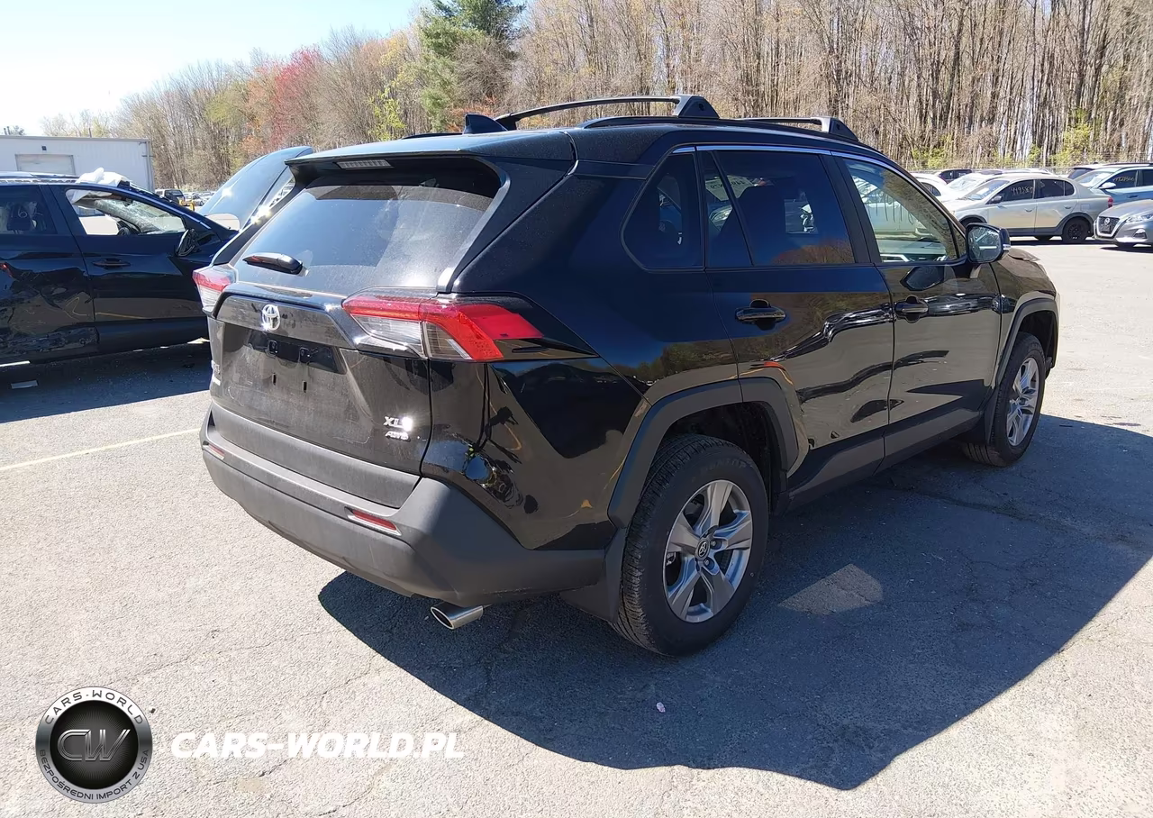 2025 Toyota Rav4 Xle VIN:2T3P1RFV9SC576947 - 4