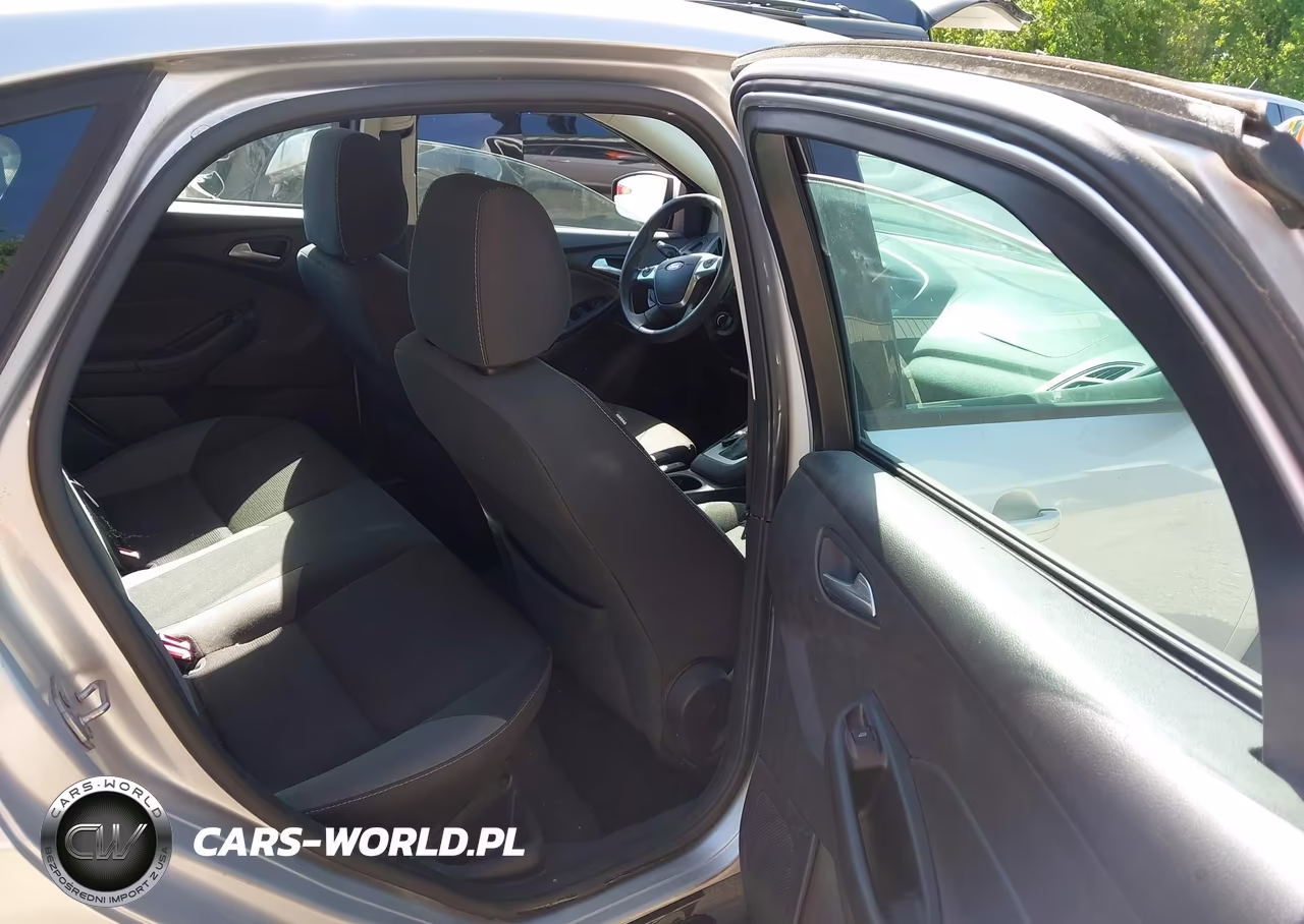 2014 Ford Focus Se VIN:1FADP3F2XEL104627 - 8