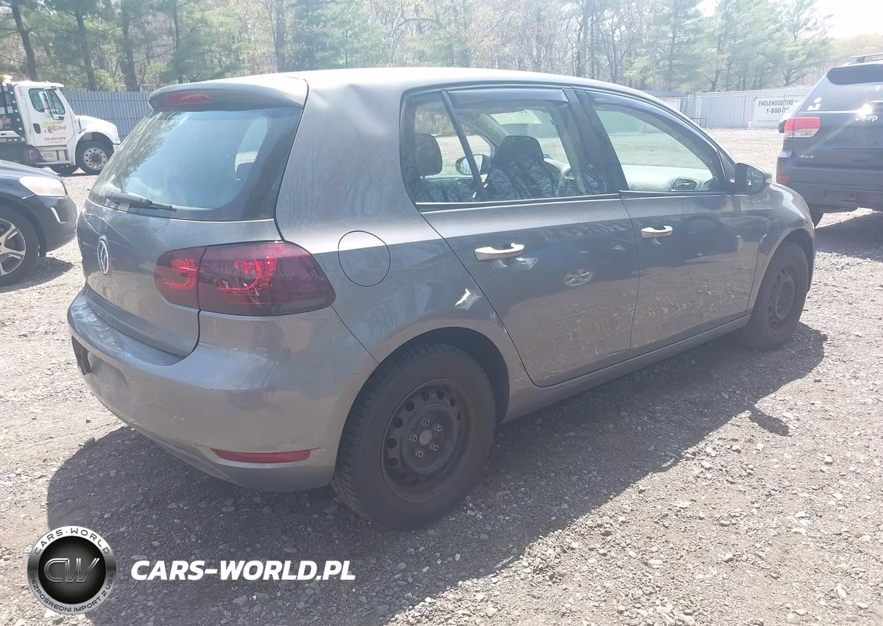 2010 Volkswagen Golf 4-Door VIN:WVWDB7AJXAW216948 - 4
