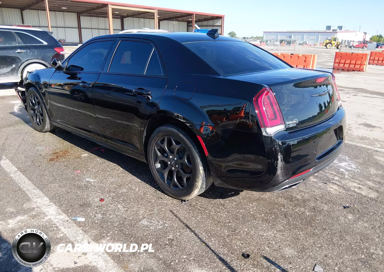 2023 Chrysler 300 Touring L Awd VIN:2C3CCASG9PH662058 - 3