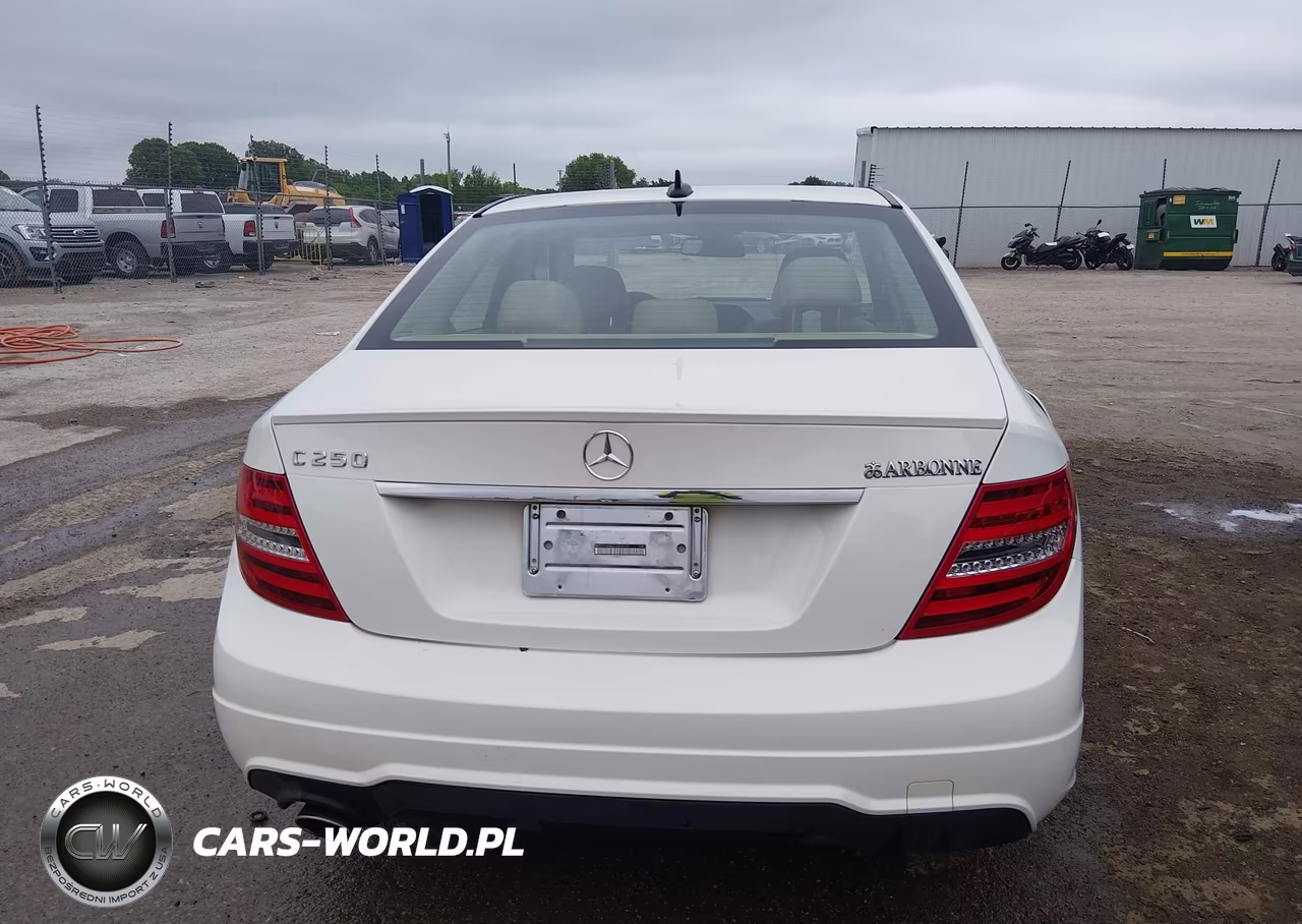 2012 Mercedes-Benz C 250 Sport VIN:WDDGF4HB3CA638127 - 17