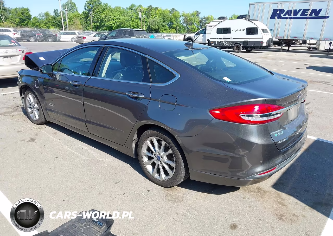 2017 Ford Fusion Energi Se Luxury VIN:3FA6P0PU1HR198930 - 3