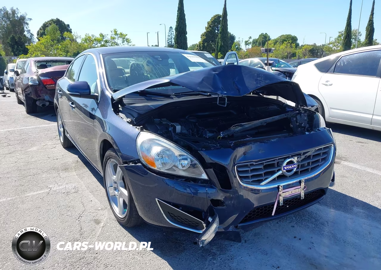 2013 Volvo S60 T5-T5 Platinum-T5 Premier-T5 Premier Plus