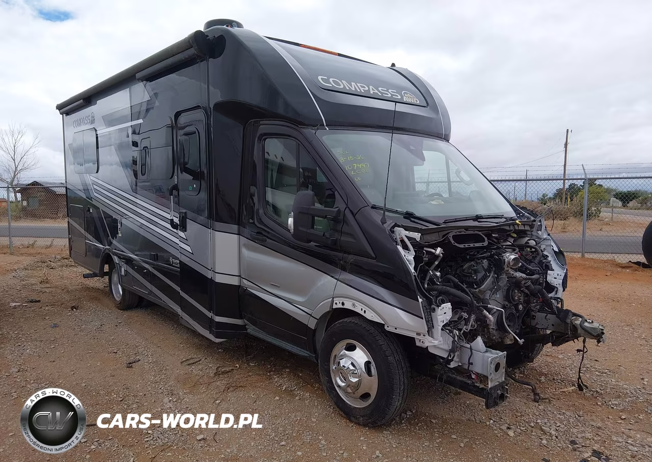 2022 Ford Transit-350 Cutaway – zdjęcie 1 z 15