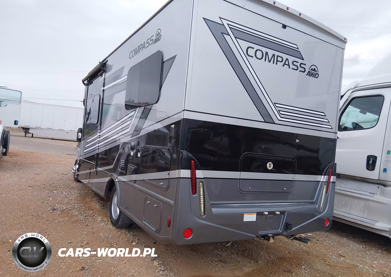 2022 Ford Transit-350 Cutaway VIN:1FDRU8PGXNKA71856 - 3