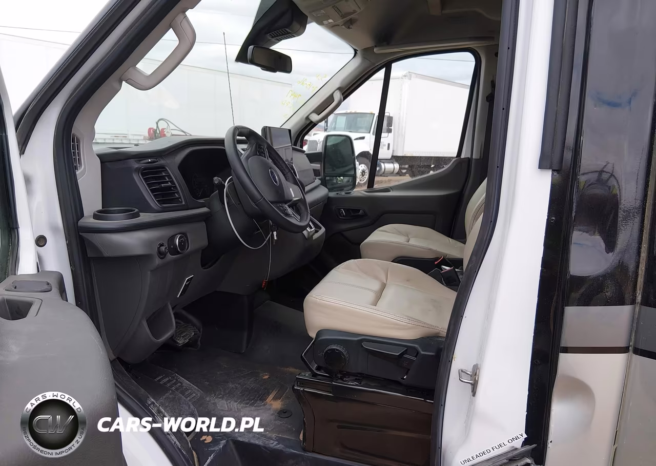 2022 Ford Transit-350 Cutaway VIN:1FDRU8PGXNKA71856 - 6