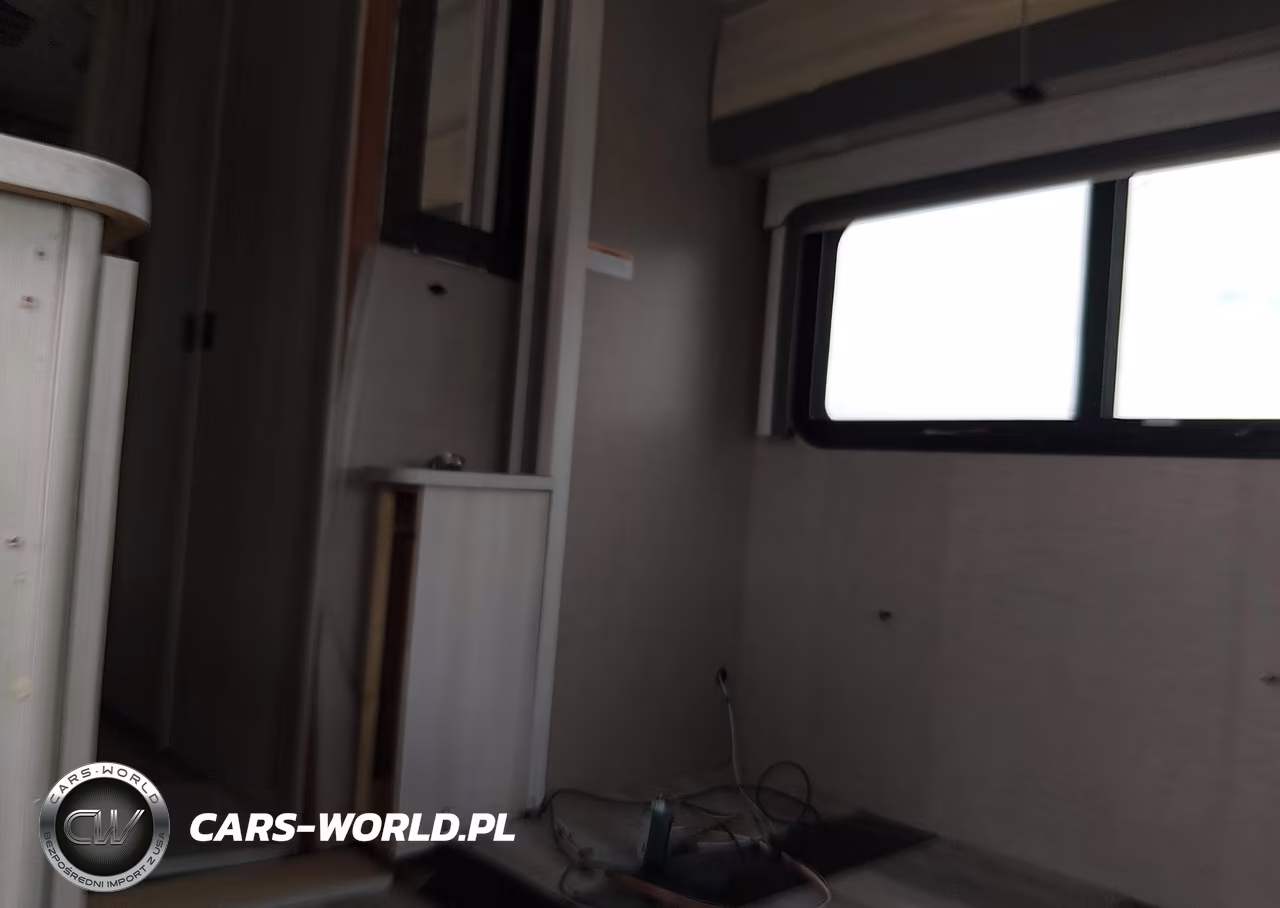 2022 Ford Transit-350 Cutaway VIN:1FDRU8PGXNKA71856 - 7