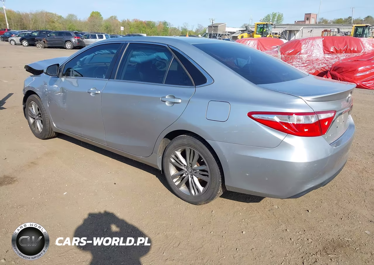 2016 Toyota Camry Se VIN:4T1BF1FK2GU527963 - 3