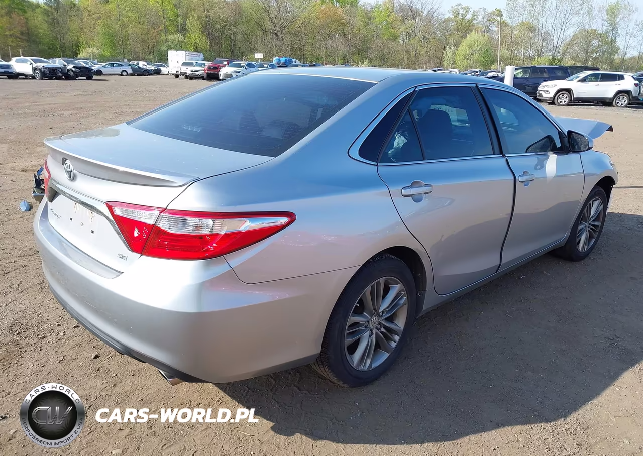 2016 Toyota Camry Se VIN:4T1BF1FK2GU527963 - 4