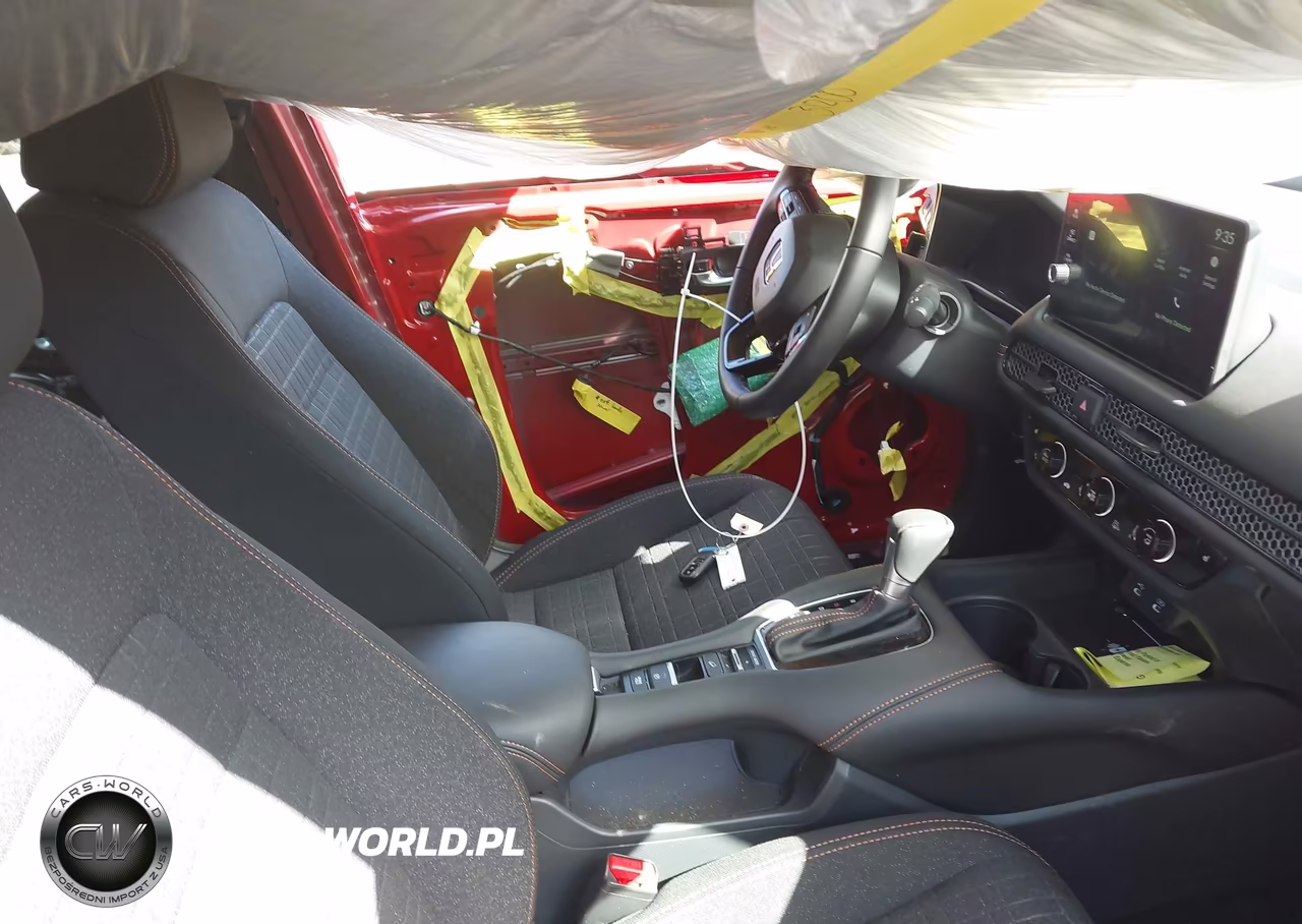 2026 Honda Hr-V Awd Sport VIN:3CZRZ2H55TM719541 - 5