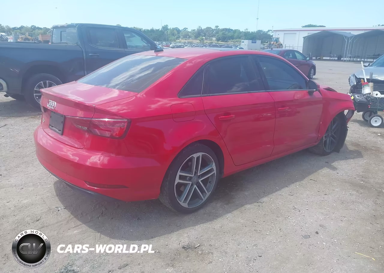 2019 Audi A3 40 Titanium Premium VIN:WAUAUGFF8KA097097 - 4