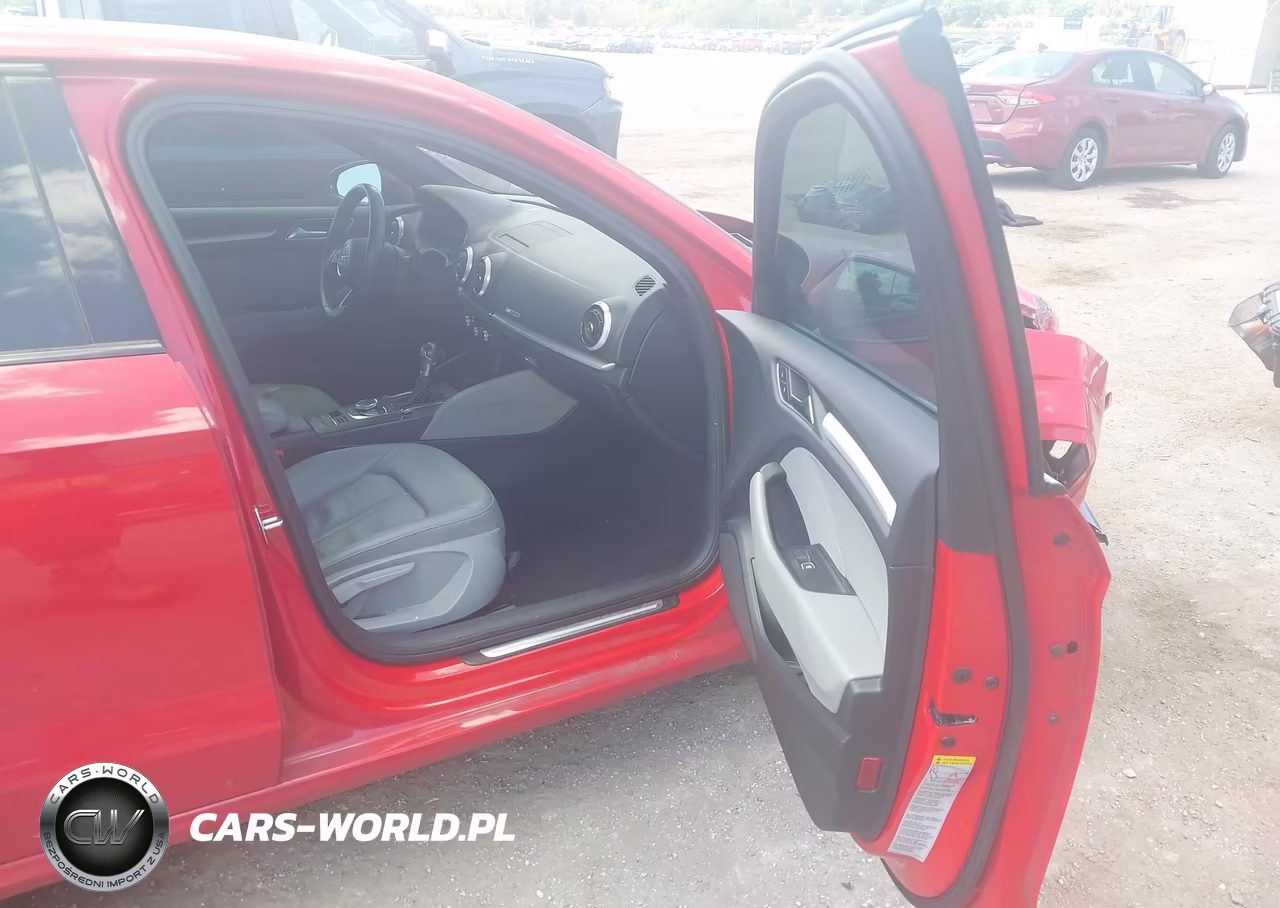 2019 Audi A3 40 Titanium Premium VIN:WAUAUGFF8KA097097 - 5