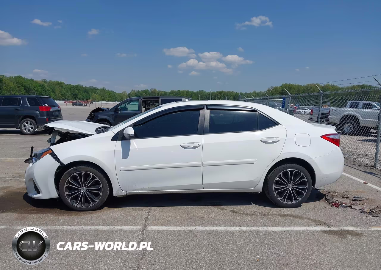 2015 Toyota Corolla S Plus VIN:2T1BURHE2FC462107 - 14