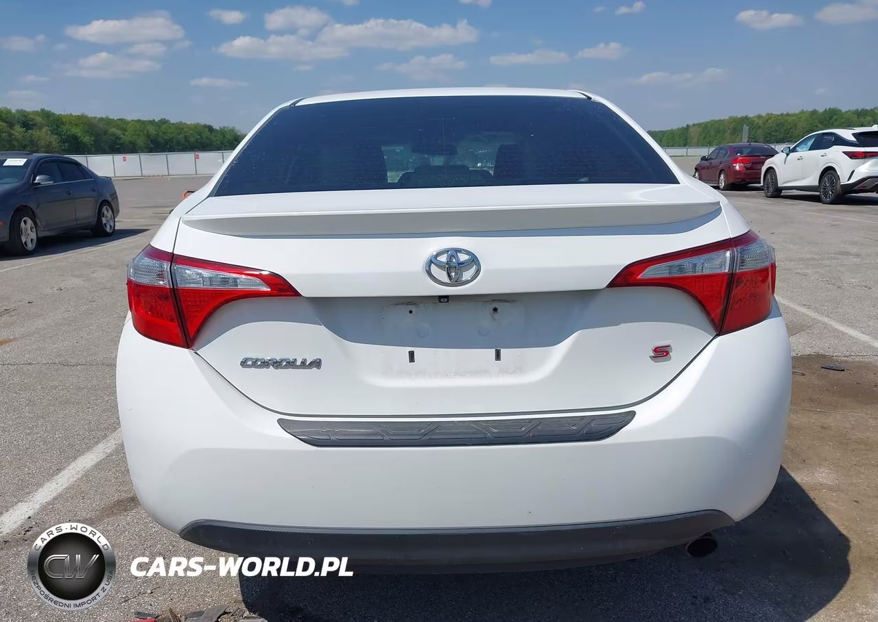 2015 Toyota Corolla S Plus VIN:2T1BURHE2FC462107 - 16