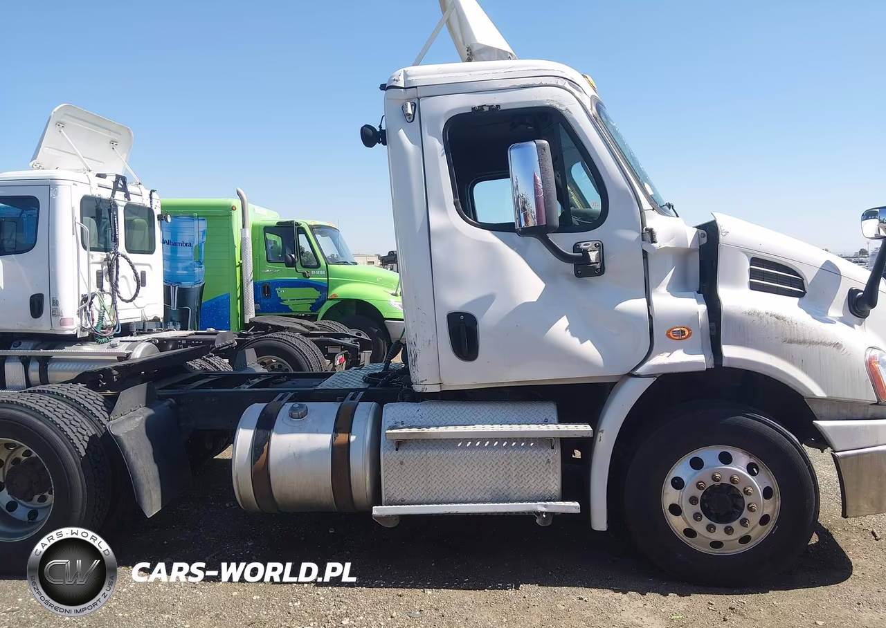 2014 Freightliner Cascadia 113 VIN:3AKBGADV8ESFZ4553 - 13