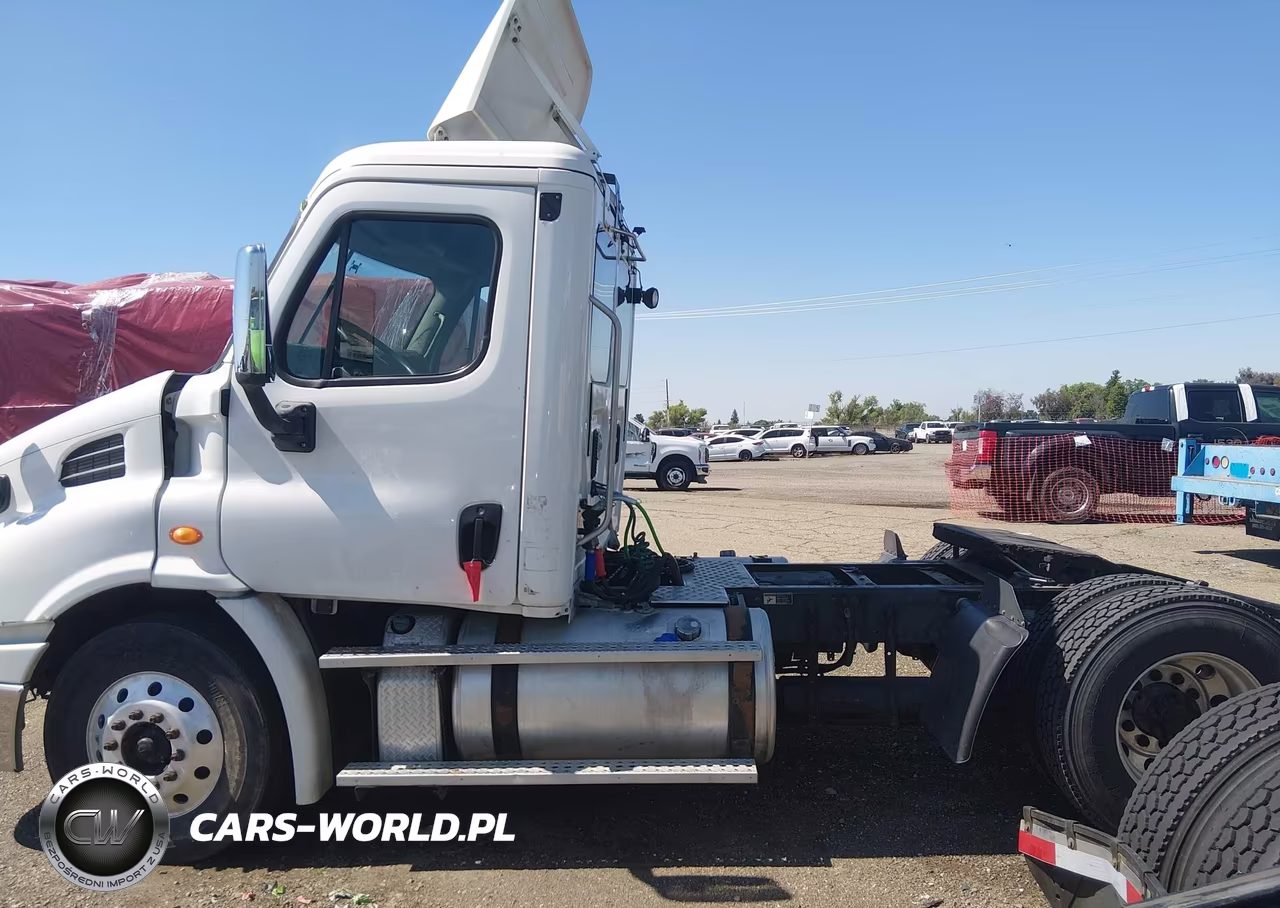 2014 Freightliner Cascadia 113 VIN:3AKBGADV8ESFZ4553 - 14