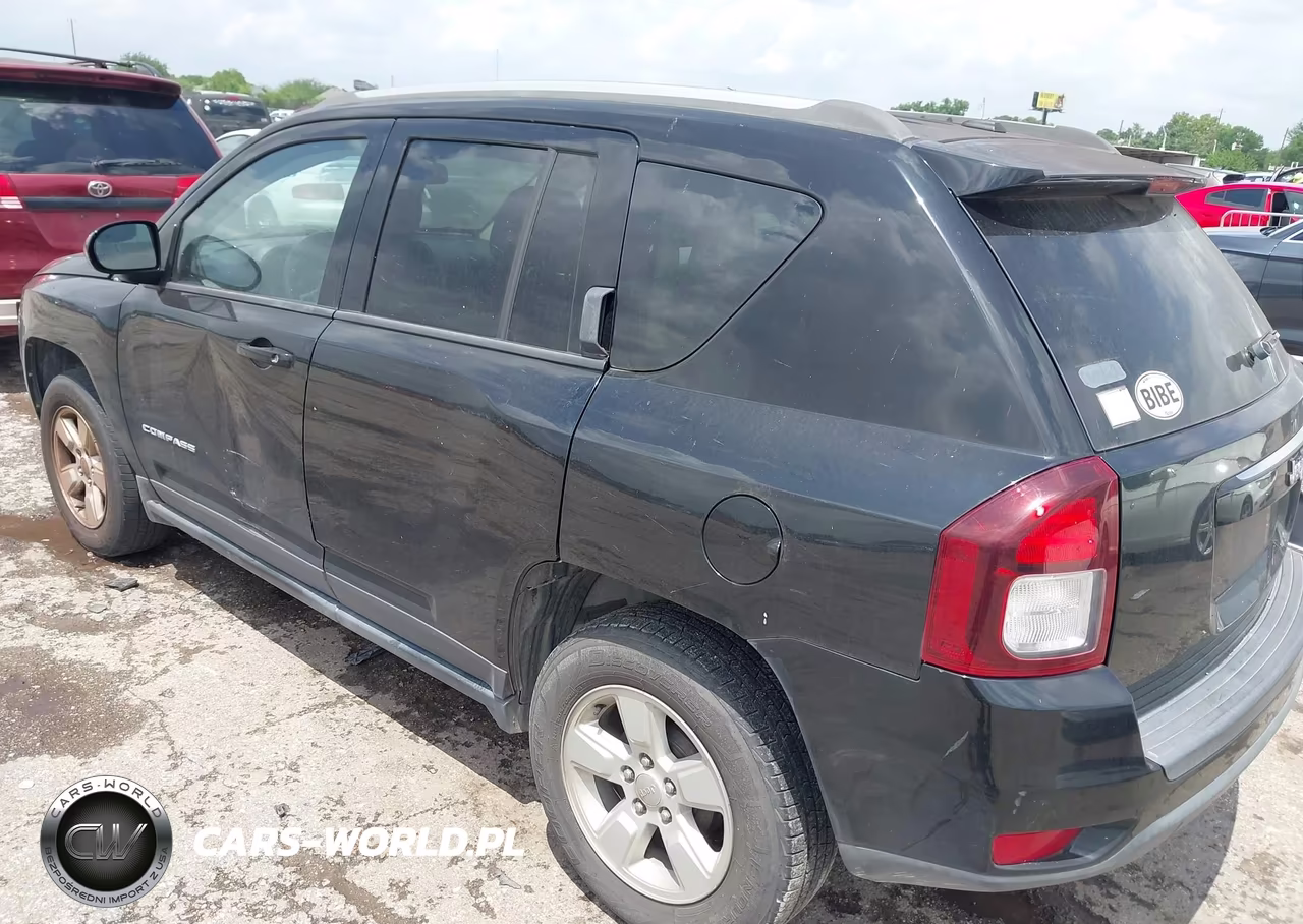 2016 Jeep Compass Latitude VIN:1C4NJCEA3GD735323 - 12